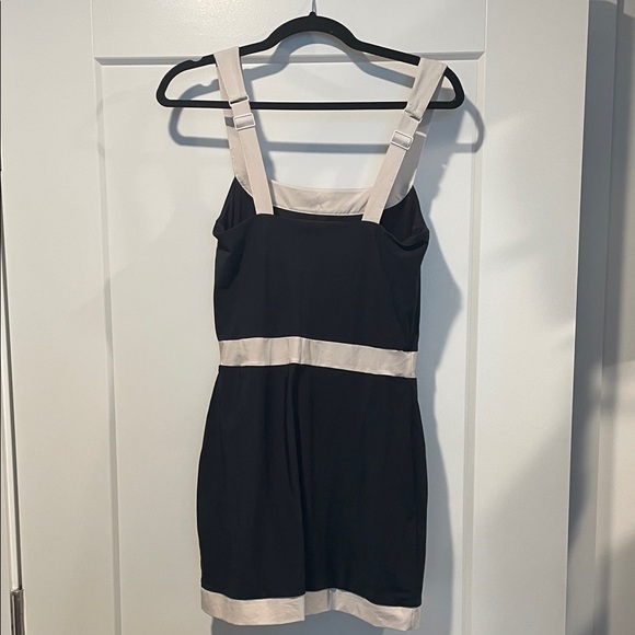 Abercrombie & Fitch Black and Cream Sleeveless Dress Skort - Picture 2 of 2
